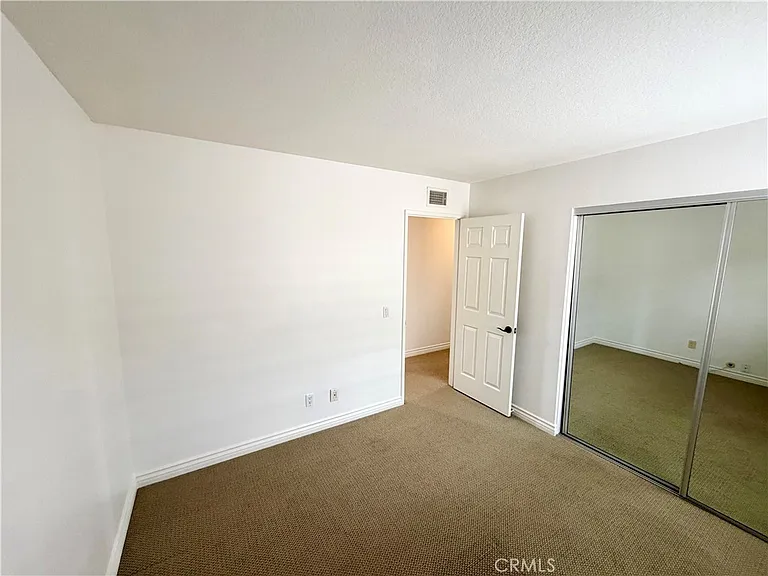 10 Wickland — Photo 17