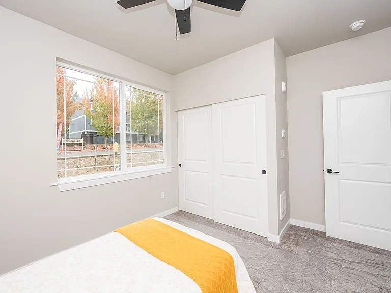4002 10th St SE — Photo 26