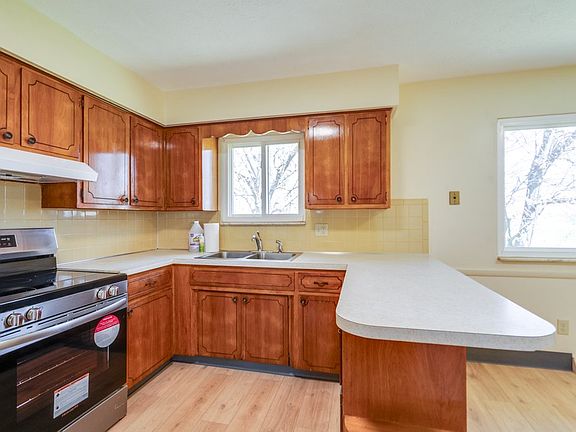 4th image of 1797 Hudacsek Dr #95