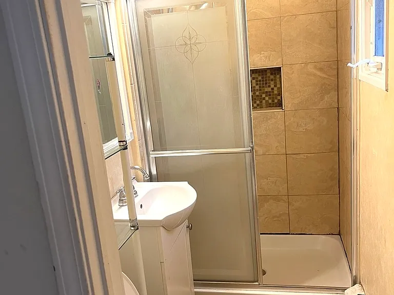 1240 W Farwell Ave #3 — Photo 7