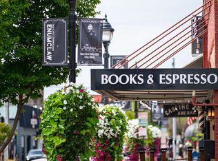 592 Thompson Dr, Enumclaw, WA 98022