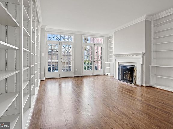 4th image of 501 S Saint Asaph St