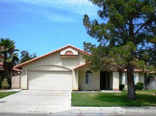 1694 Susie Ln, San Bernardino, CA 92411