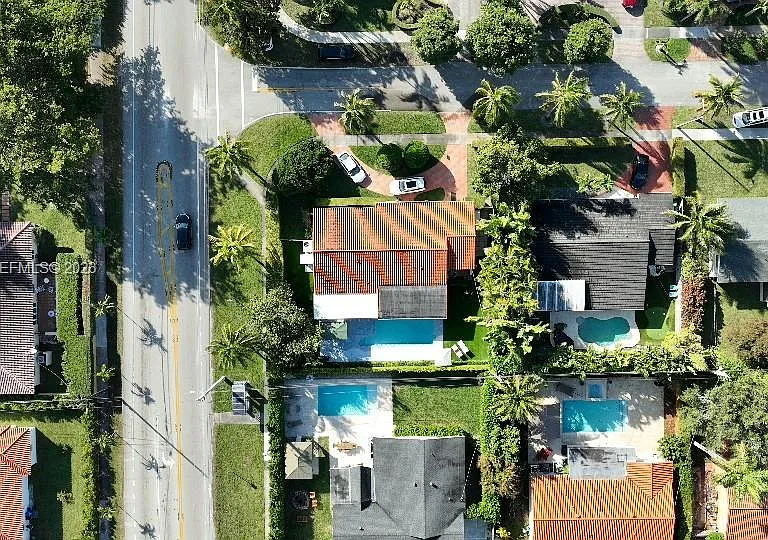 5715 SW 56th Ter — Photo 27