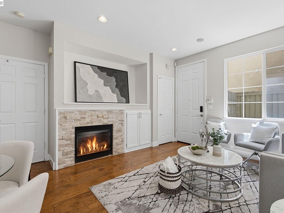1st image of 106 Accolade Dr