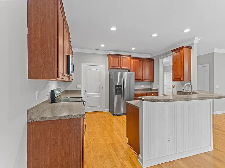 713 Magnolia Forest Ct — Photo 12