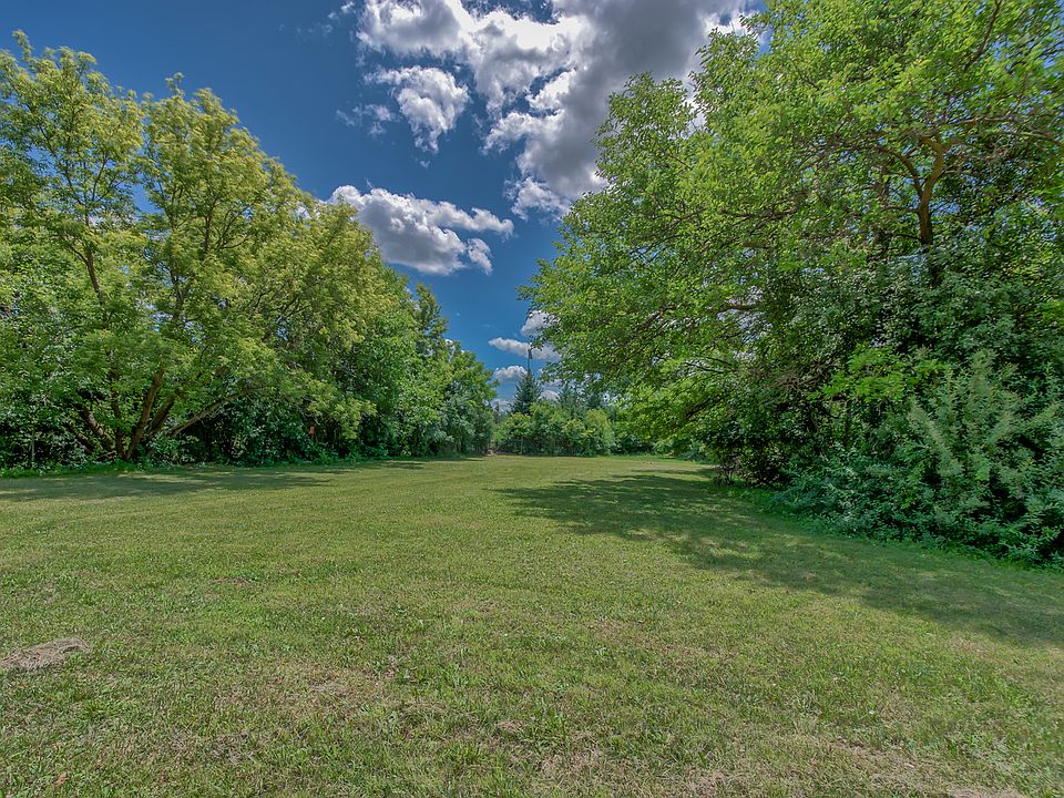 1st image of 85 Bender Rd