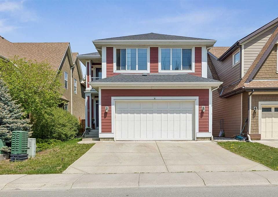 1st image of 12 S Mahogany Heath SE