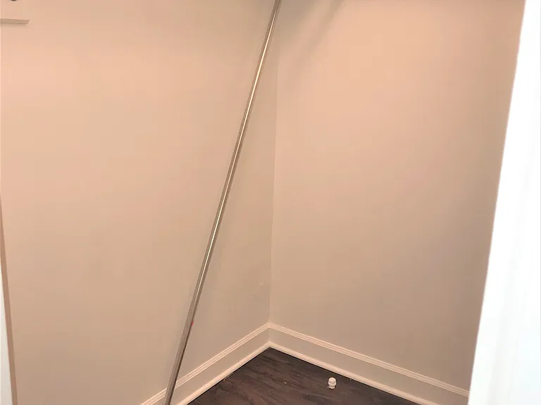 416 W Surf St #202 — Photo 8
