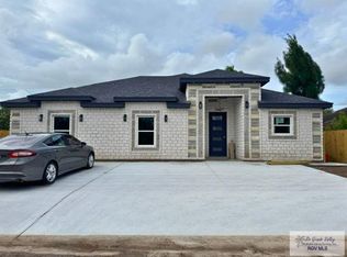 406 W 9th St, Los Fresnos, TX 78566