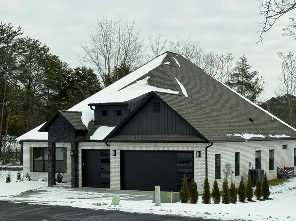404 Elokwa Pl, Loudon, TN 37774