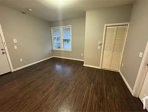 302 Halsted St #6 — Photo 2