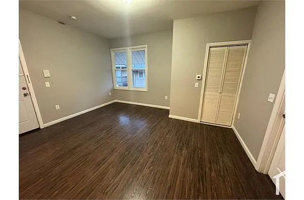 Building Photo - 302 Halsted St #6