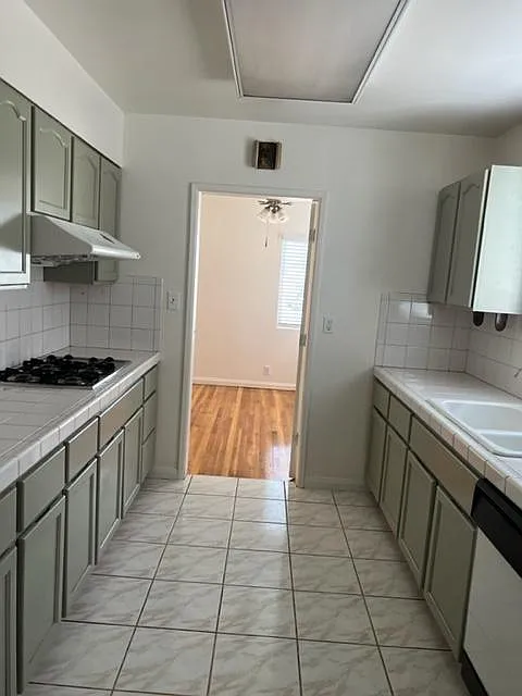 1129 Geranio Dr — Photo 3
