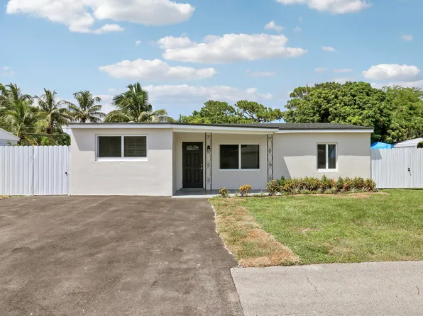 4785 Clinton Boulevard, Lake Worth, FL 33463