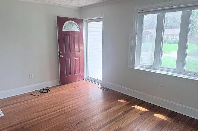 3 bed, 1485 sqft, $2,400 — Photo 4