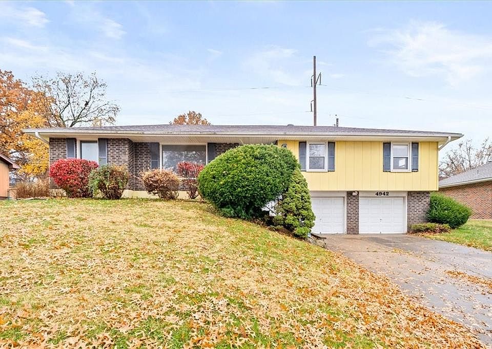 1st image of 4942 N Flora Ave