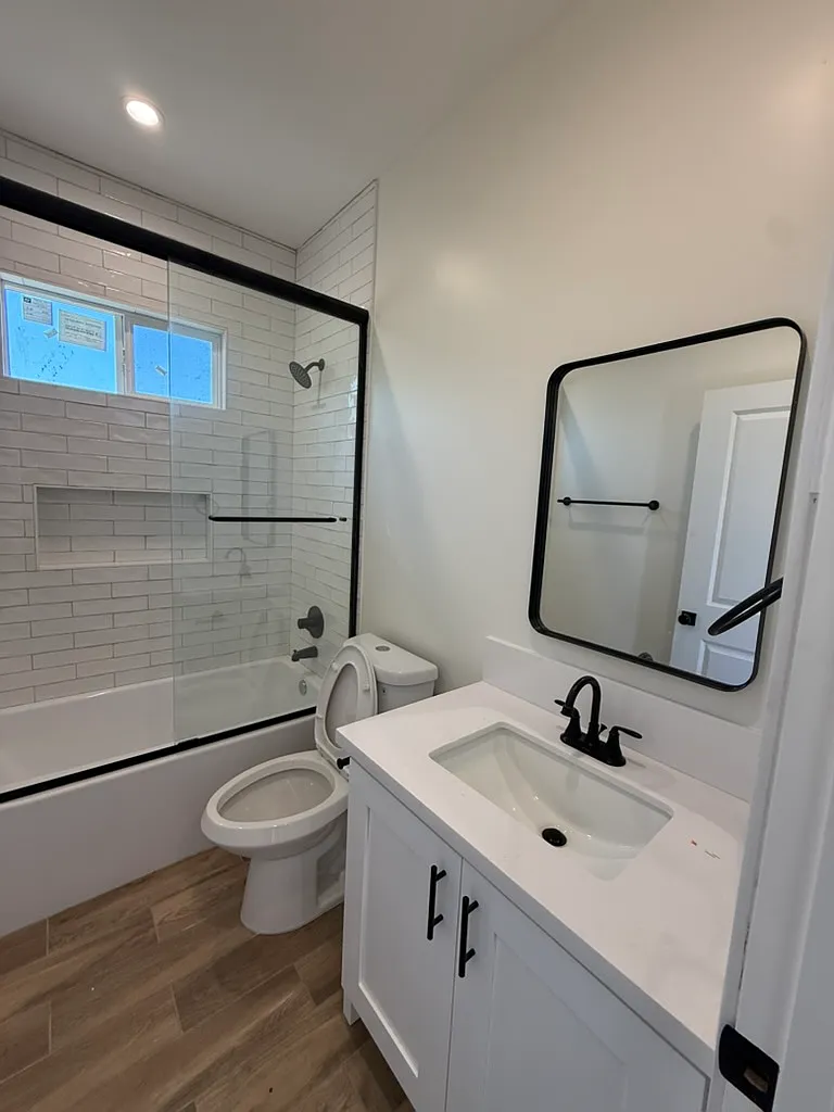 1 bed, $2,050 — Photo 3