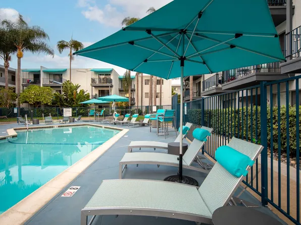 2630 Hornblend St, San Diego, CA 92109