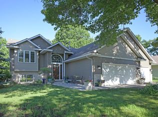 3729 Tower Pond Dr, Anoka, MN 55303