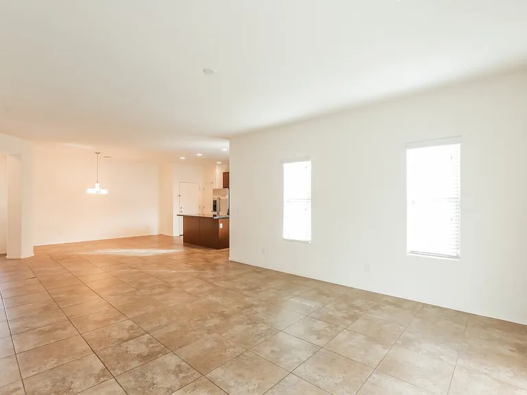 4945 W Fawn Dr — Photo 3