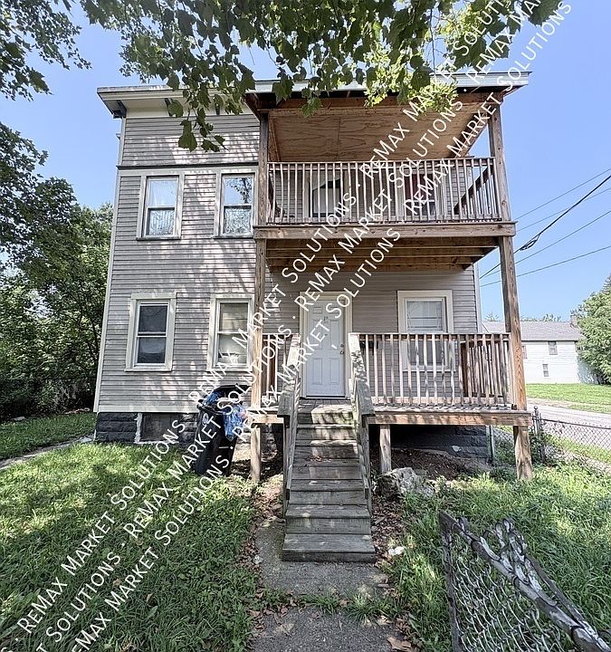 1st image of 1156 Carl Ave #4