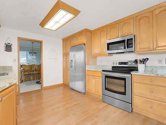 5th image of 10807 SE 290th St