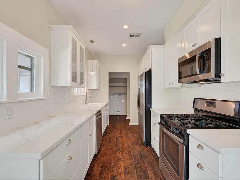 5401 N Capitol St — Photo 23
