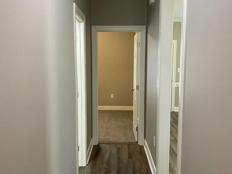 2833 Daisy Ln N #A — Photo 17