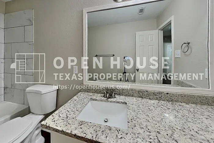 6439 Lily Hollow Ct — Photo 17