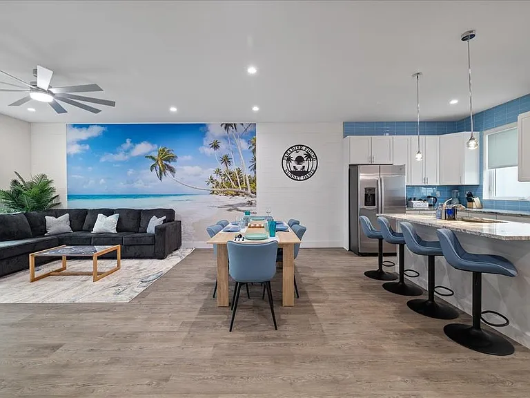 623 Petit Way — Photo 13