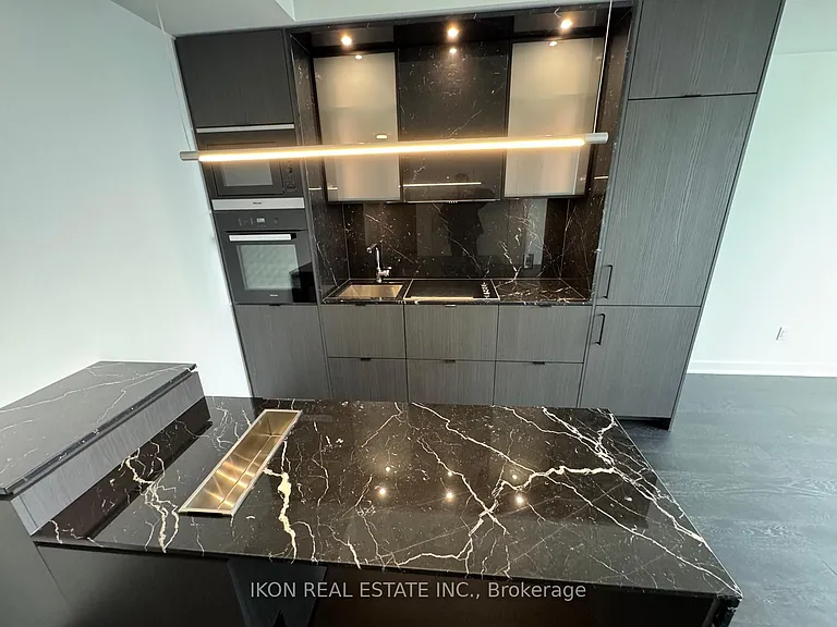 11 Yorkville Ave #4001 — Photo 5