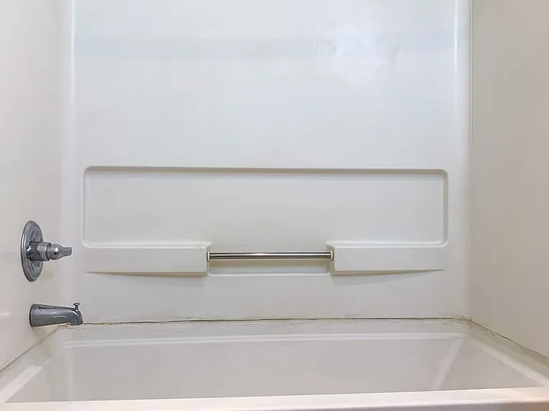 MOVE IN SPECIAL Studios @ $749.00 — Photo 30