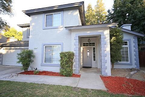 1st image of 517 E Coral Pointe