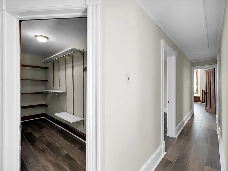 265-267 E Bertsch St #4 — Photo 19
