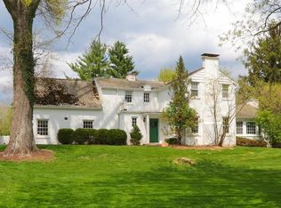 8180 Kugler Mill Rd, Cincinnati, OH 45243