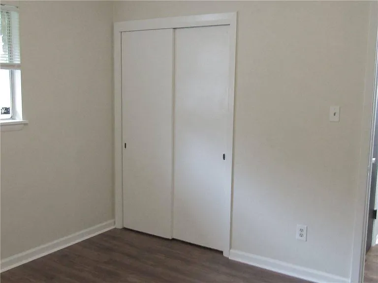 129 Fountain Dr — Photo 16