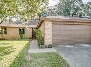1442 Castle Glen Dr, Houston, TX 77015