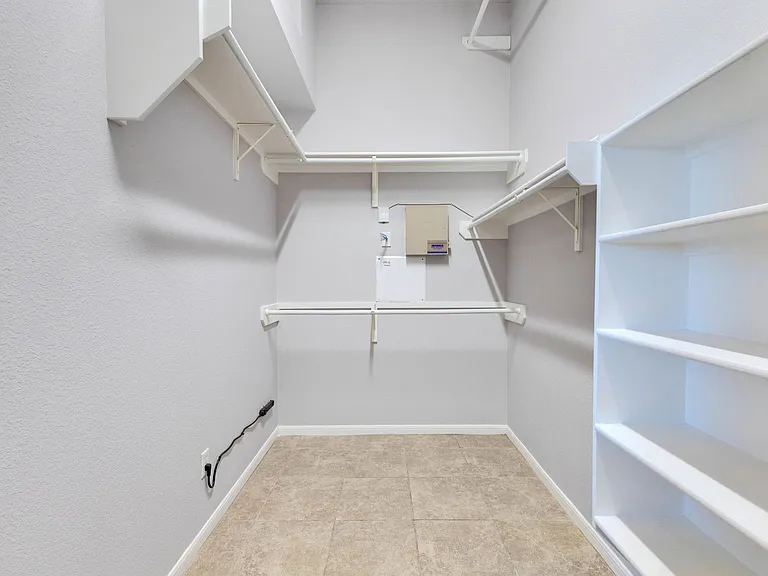11308 Terrace Meadow Way — Photo 25