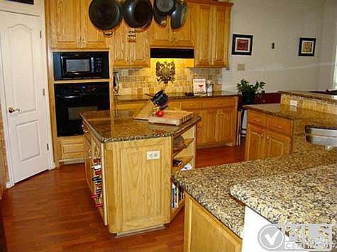 4th image of 1001 Tennison Dr