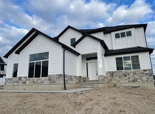 66 E Garibaldi Way, Saratoga Springs, UT 84045