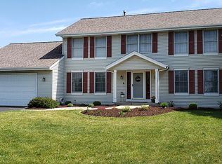 1655 Old Field Ct, Rockton, IL 61072