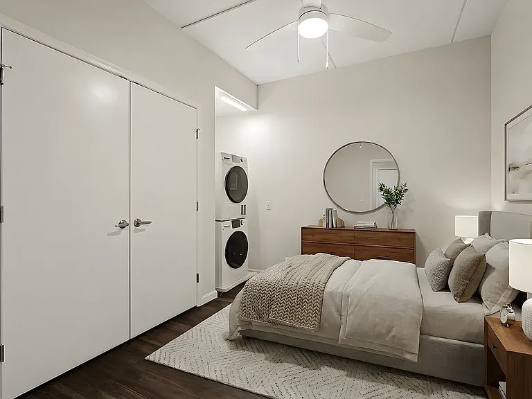 Gallery 118 — Photo 32