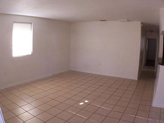 3rd image of 5157 Potomac Ave