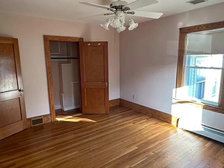 146 Harrington Ave — Photo 23