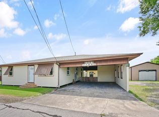23057 Pine St, Vacherie, LA 70090