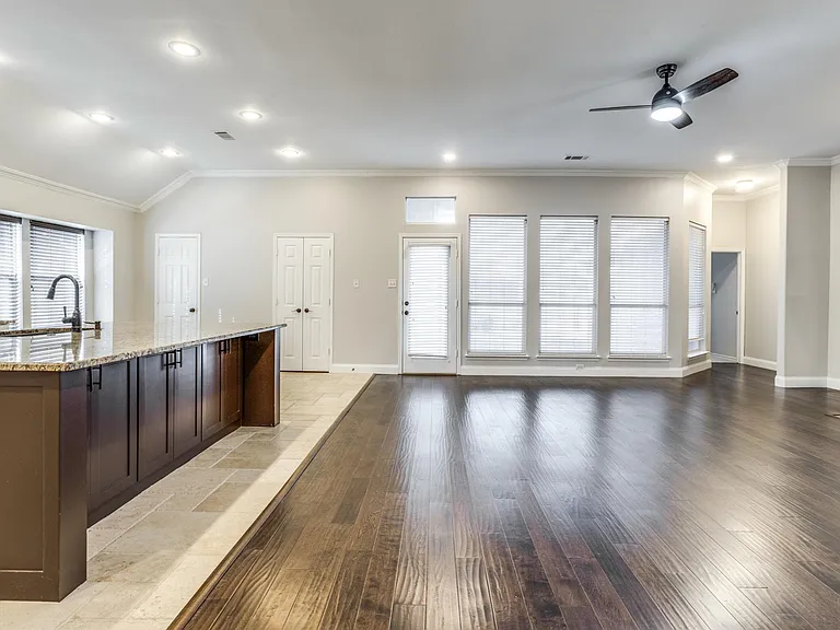 6415 Day Spring Dr — Photo 13