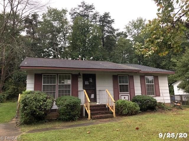2nd image of 4118 Edgeware Rd
