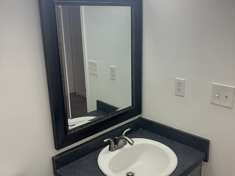220 Ann Cir #4 — Photo 9