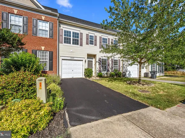 23467 Dahlia Cir, California, MD 20619